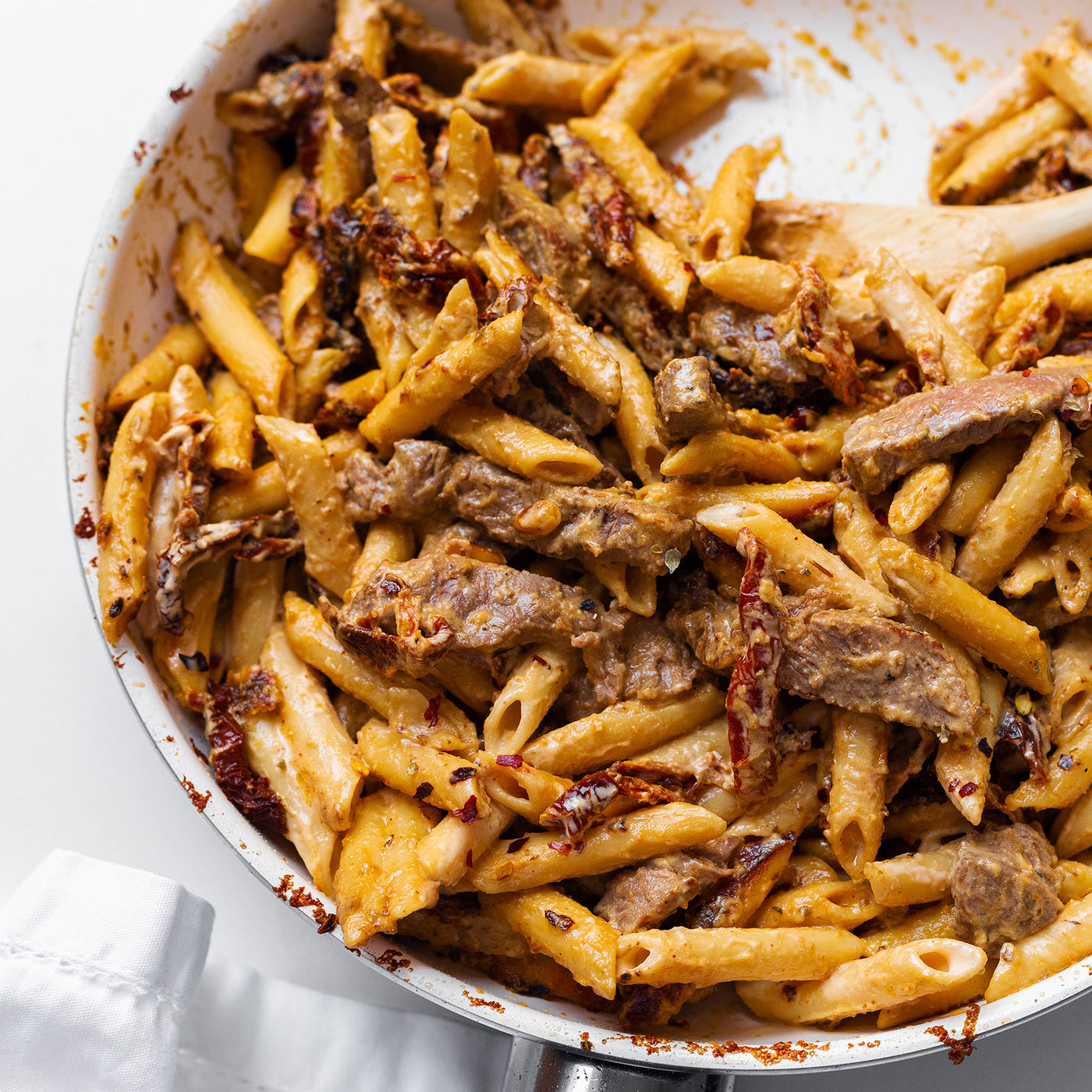 Creamy Sun-Dried Tomato and Steak Pasta