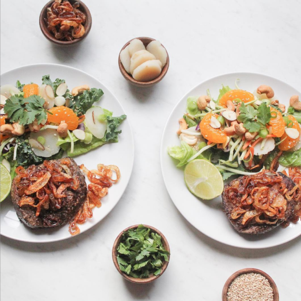 Crispy Shallot Filet Mignon Salad